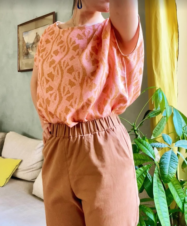 Top Suzie cousu en tissu madame iris Abu