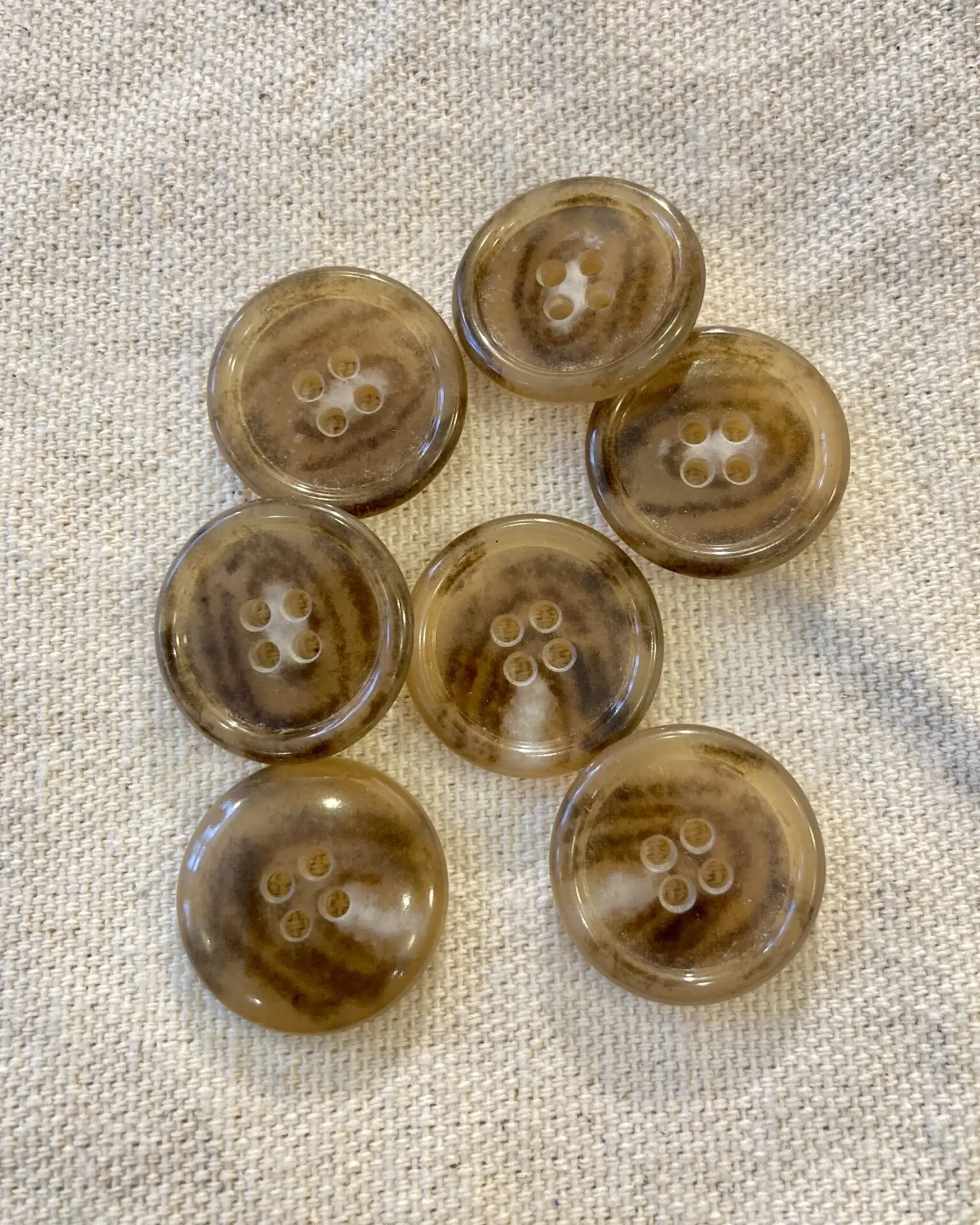 Alternative view of Lot Boutons Vintage - Marrons et beige