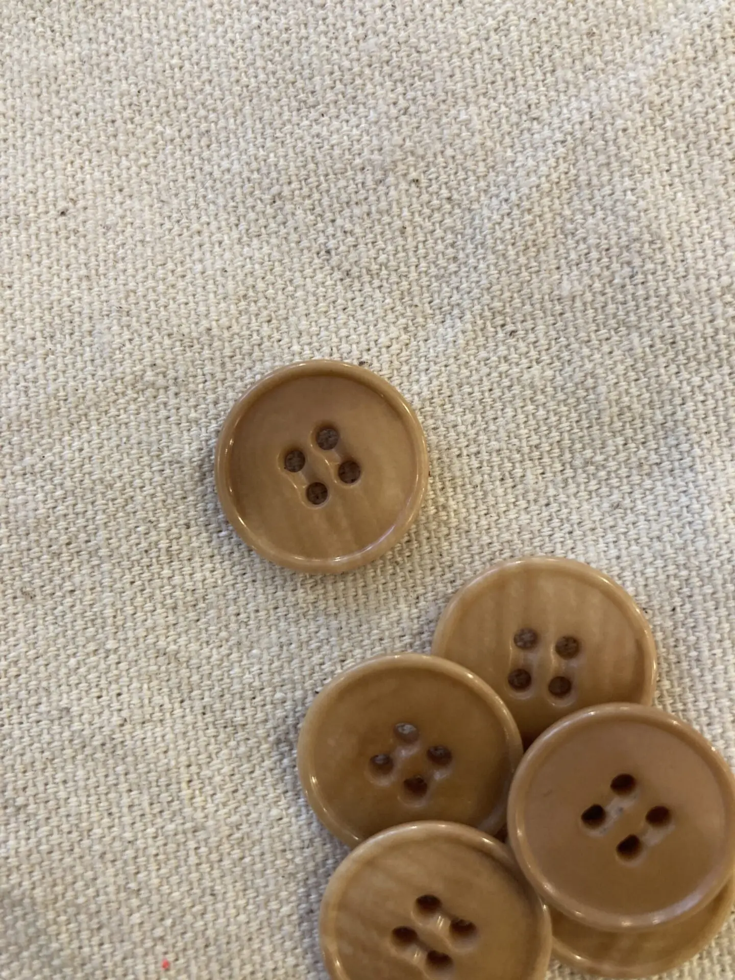 boutons vintages beiges dégradés
