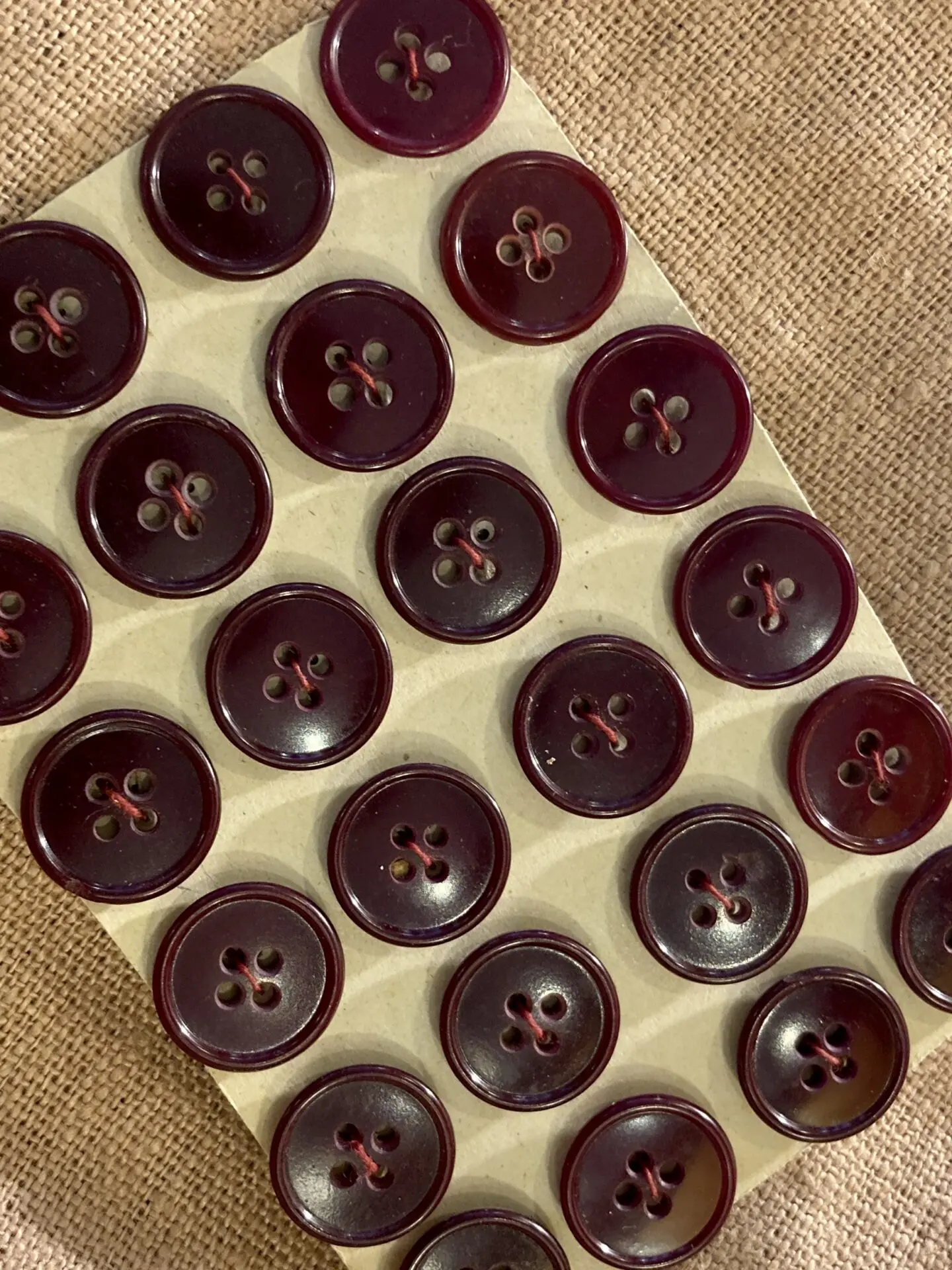 Alternative view of Lot Boutons Vintage - Bordeaux 15mm