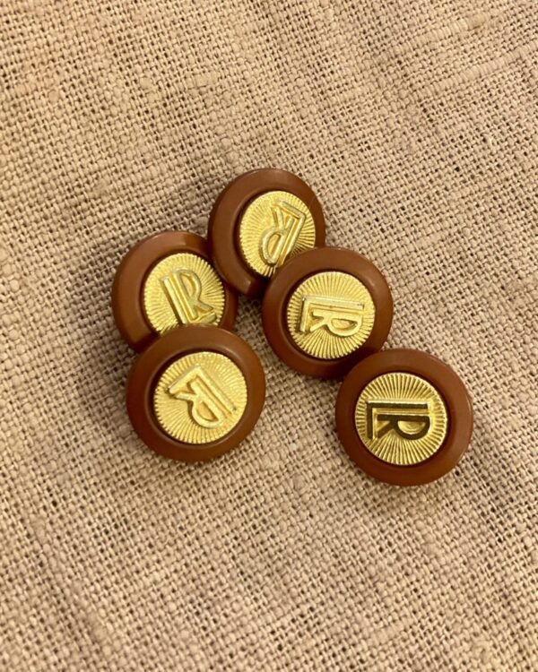 boutons vintages marrons et monogrammes dorés 18mm