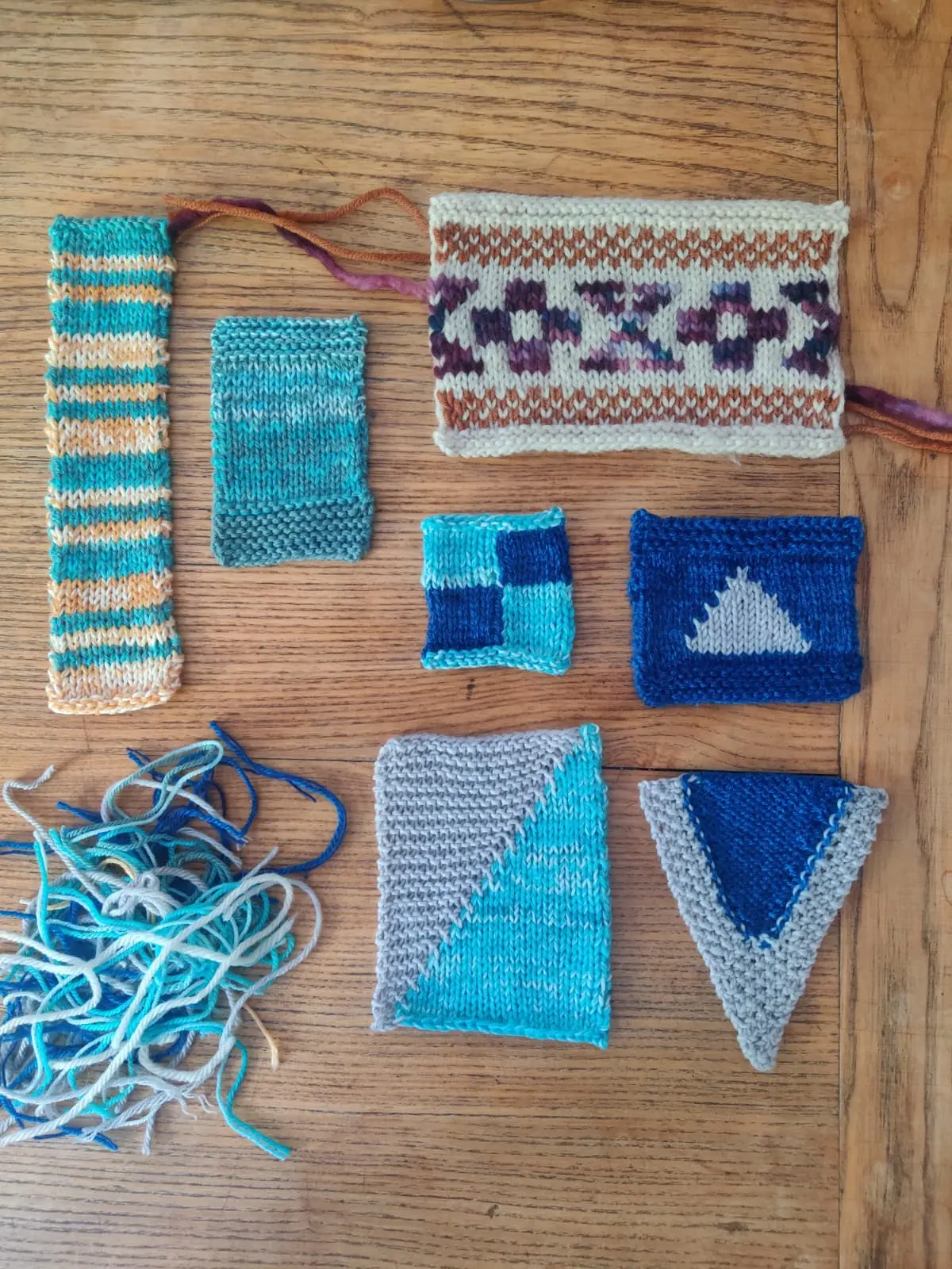Alternative view of Apéro tricot
