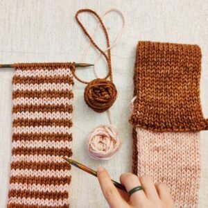Cycle sur le travail de la couleur au tricot